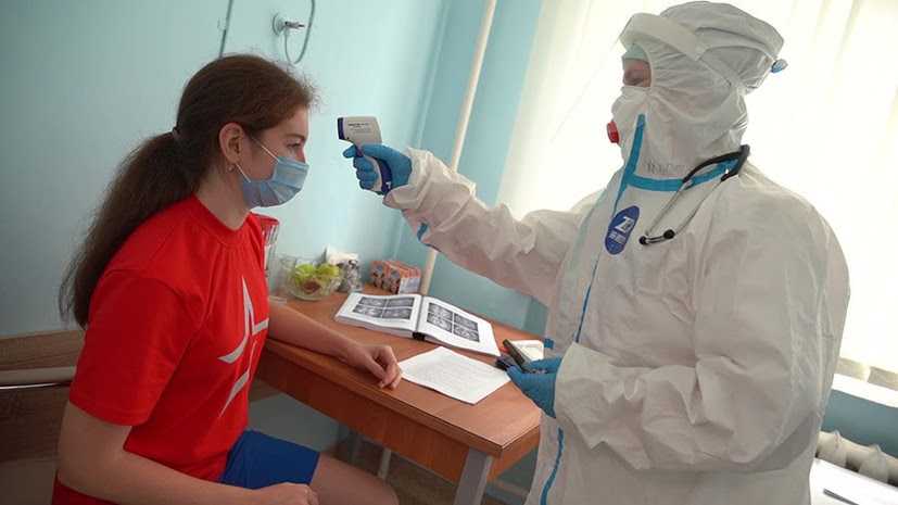 Биолог предрекла «железный занавес» между привитыми и непривитыми россиянами – новость о коронавирусе COVID-19 в России и мире