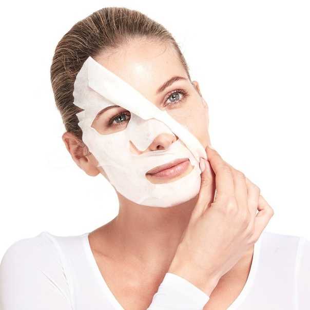 Питательные маски для лица, улучшающие внешний вид, занимают почетное место среди косметических процедур, которые проводятся в домашних условиях.
