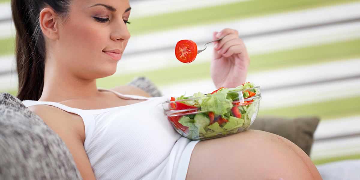 Почему хочется томатов: 5 причин есть помидоры при беременности