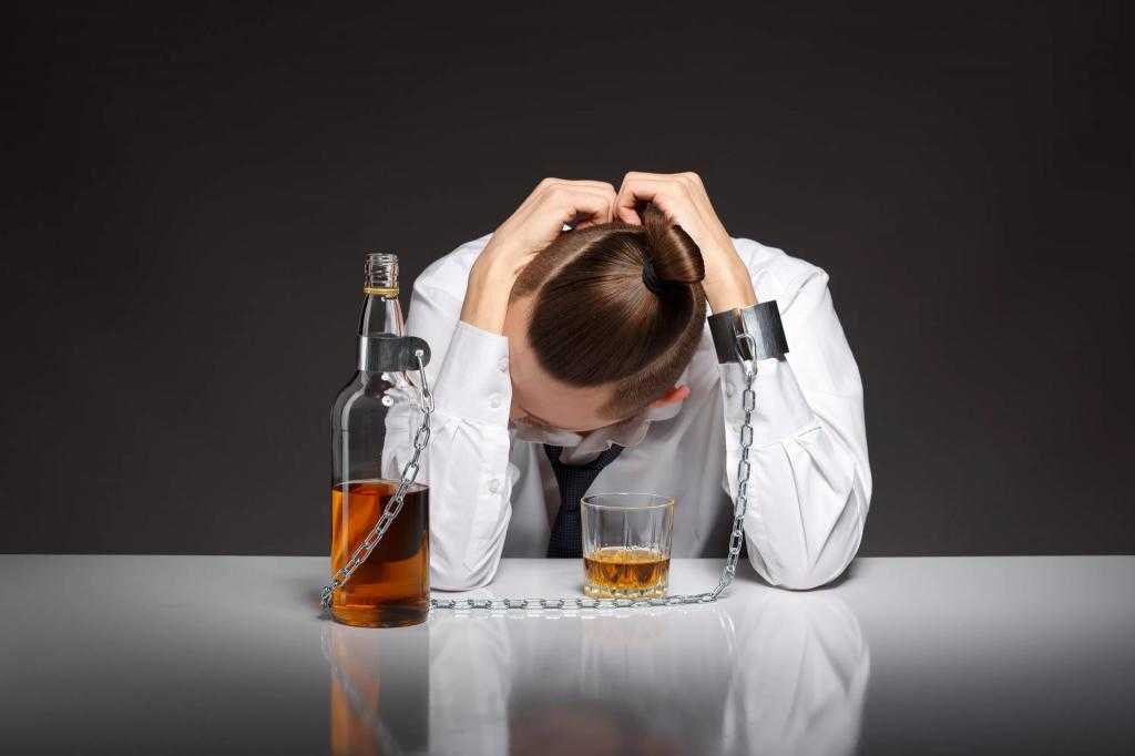 Алкоголизм у подростков: как предупредить зависимость