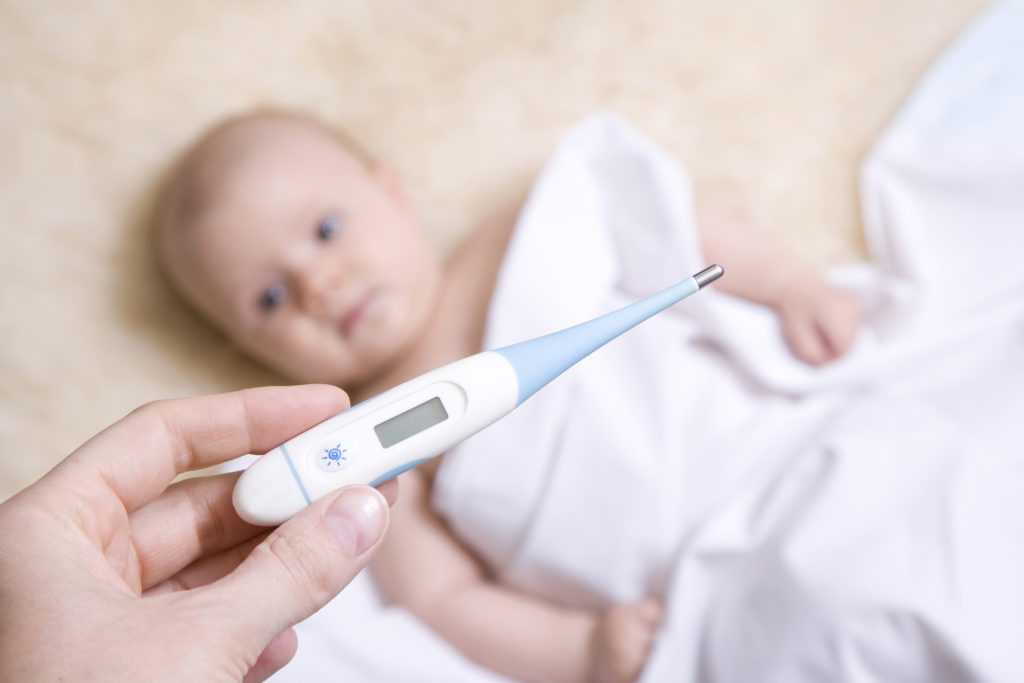 Сколько должна быть температура у новорожденного ребенка в 1 месяц
