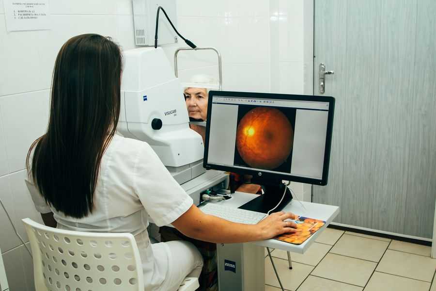 Обследование и лечение сетчатки при беременности, осмотр глазного дна - доктор визус