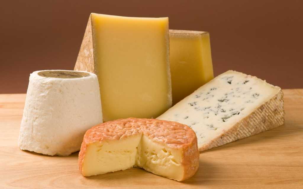 Сыр при панкреатите: можно ли есть, какие виды разрешены а какие нет