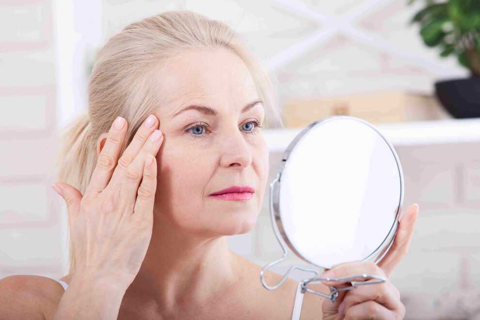 Уход за кожей лица после 40 лет: полезные советы красоты